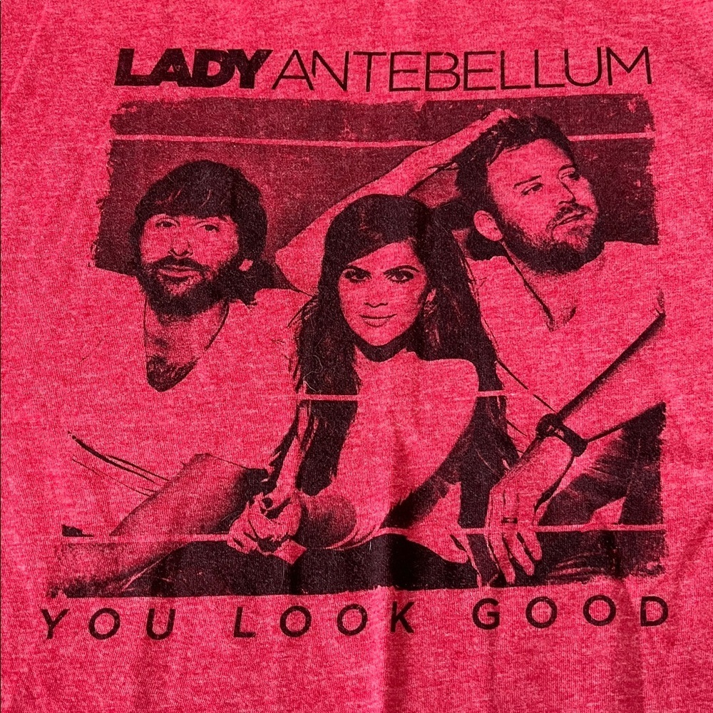 Lady A Graphic TShirt Red Size XL